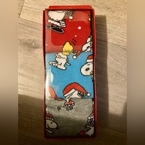 Peanuts Snoopy Crew Socks Set - Red, Blue, White Mens size 8-12